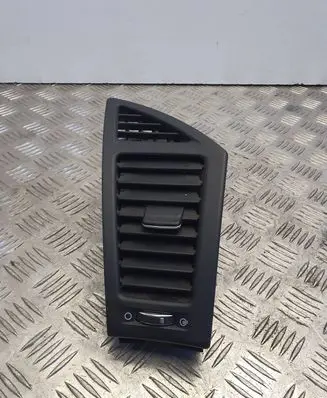 Hyundai i40 Dashboard side air vent grill/cover trim