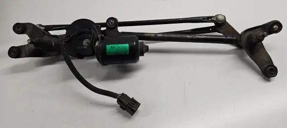 KIA Sorento Front wiper linkage and motor