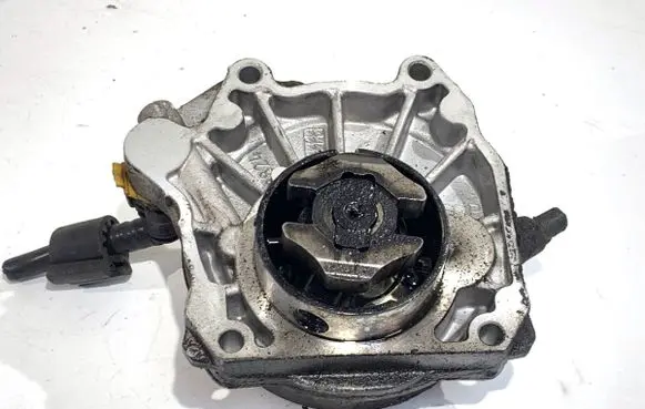 Opel Astra H Vacuum pump 55188660