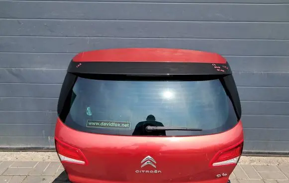 Tailgate/trunk/boot lid