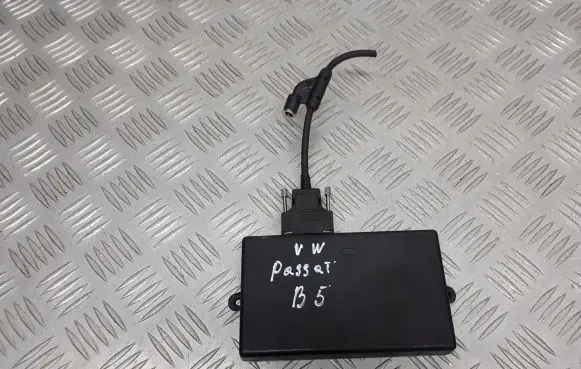 Volkswagen PASSAT B5 Engine control unit/module