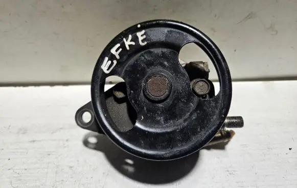 Mazda 323 F Power steering pump