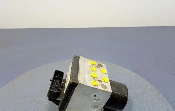 Volkswagen PASSAT B6 ABS Pump 3C0614109AE