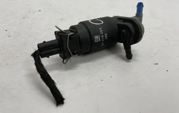 Opel Zafira B Windscreen/windshield washer pump 24439254