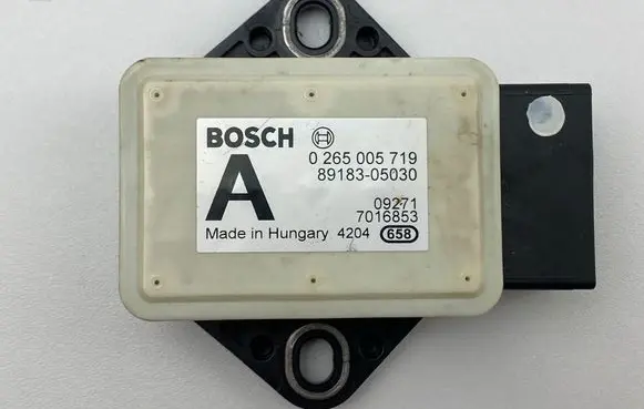 Toyota Avensis T270 ESP acceleration yaw rate sensor 0265005719 7016853 8918305030