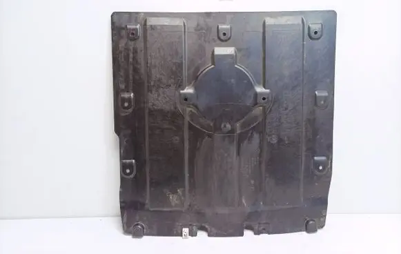 BMW iX Engine splash shield/under tray 7931783