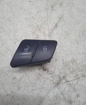Volkswagen PASSAT B6 Central locking switch button 3C0962125B
