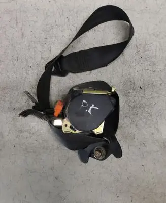 Peugeot 607 Front seatbelt