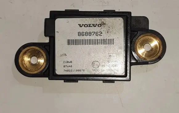 Volvo XC70 Alarm control unit/module 8688762