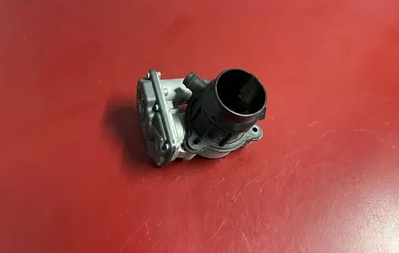 BMW X1 F48 F49 Throttle valve 7619008 13547619008 A2C15022400