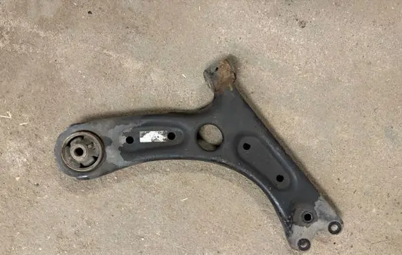 Hyundai i30 Front control arm 54501G4AA0