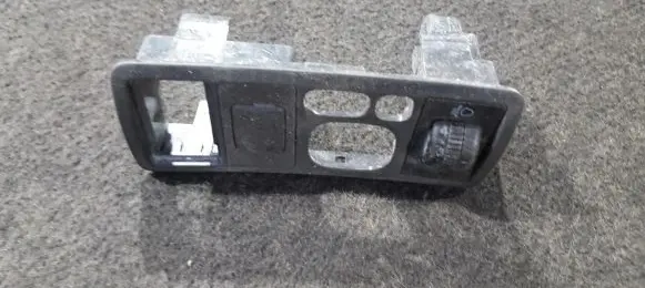 Toyota Avensis T220 Headlight level height control switch N08415205051 N0.84152-05051