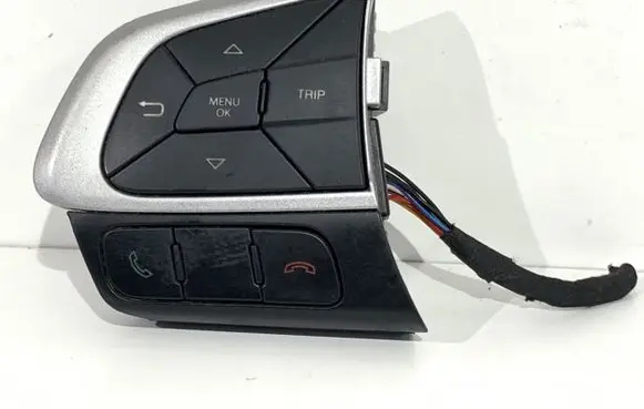 Fiat Tipo Steering wheel buttons/switches 735677193