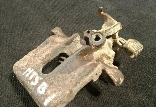 Mitsubishi Space Star Rear brake caliper