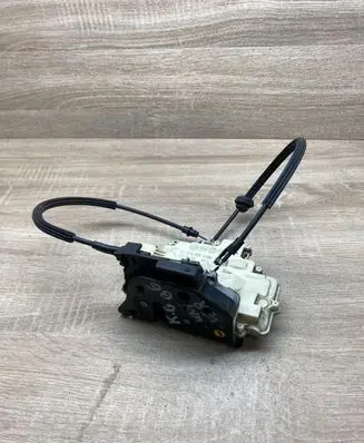 Volkswagen PASSAT B6 Rear door lock 3C4839015A REARLEFTSIDE