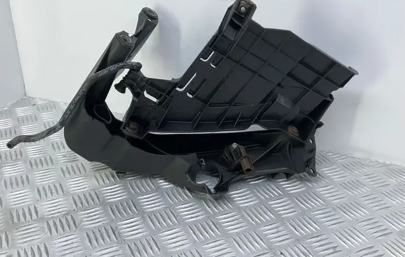 Audi A5 8T 8F Headlight/headlamp mounting bracket 8T0805608R 8K0959651