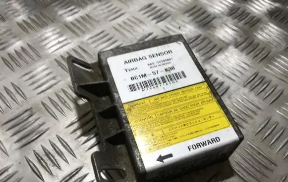 Mazda 323 F Airbag control unit/module bc1m57k30 bc1m-57-k30