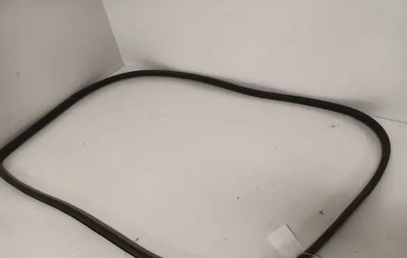 KIA Sorento Front door rubber seal