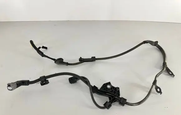Toyota Sienna XL40 IV Rear ABS sensor wiring