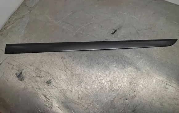 Opel Astra H Front door trim (molding) 24461096 498166255