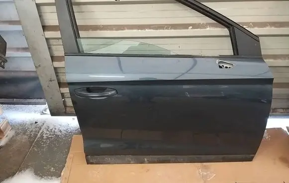 Seat Arona Front door 6F9