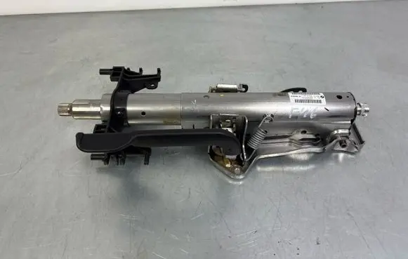 BMW 2 F46 Steering wheel axle 6864827