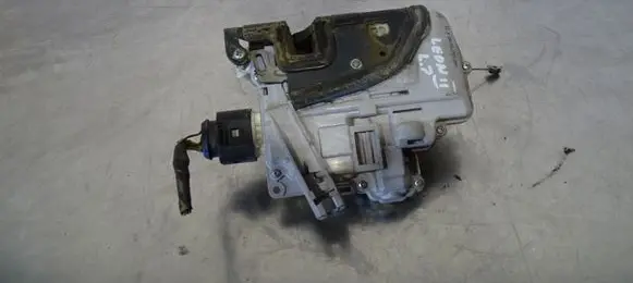Seat Leon (1P) Front door lock 