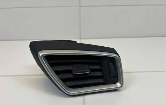 Nissan Qashqai Rear air vent grill 68760HV00B