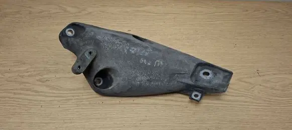 BMW X5 E70 Engine mounting bracket 6772679 22116772679