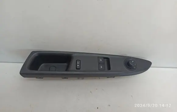 Opel Karl Front door window switch trim 42570760