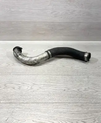BMW X5 E53 Intercooler hose/pipe 7795141