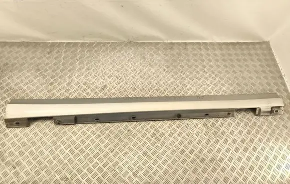 Mercedes-Benz C W204 Sill A2046900440R