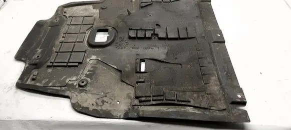 Mercedes-Benz GLA W156 X156 Engine splash shield/under tray A2465200123