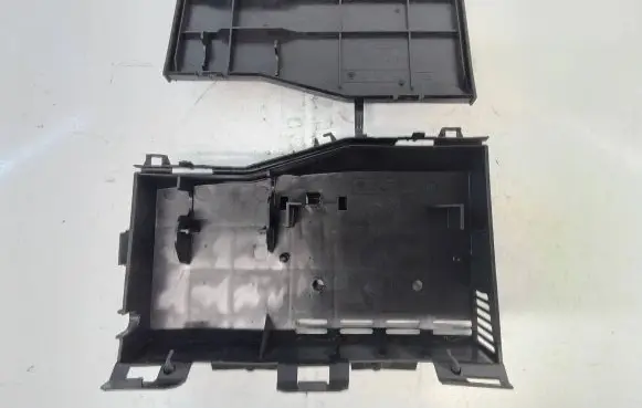 BMW X5 E53 Relay mounting block 8367240