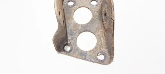 Volkswagen Golf IV Bracket in trunk/boot 