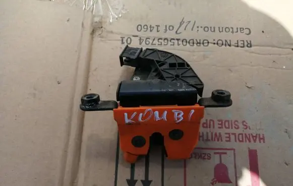 Skoda Fabia Mk1 (6Y) Tailgate/trunk/boot lock/catch/latch 6Y9827501G