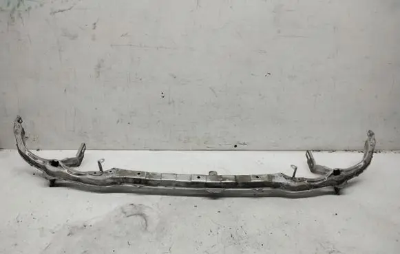 Honda HR-V Front bumper mounting bracket