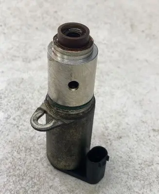 Volvo V50 Camshaft vanos timing valve 30731172