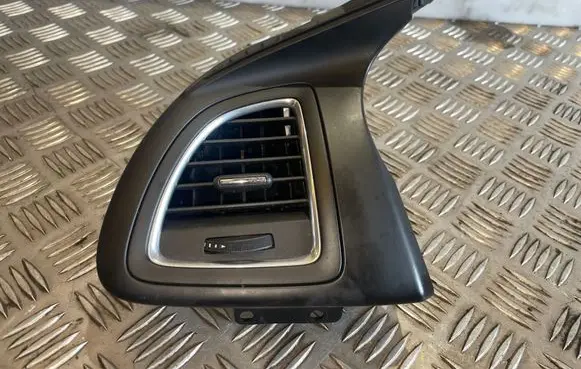 Opel Cascada Dashboard side air vent grill/cover trim 522040591 13417919 0879900101