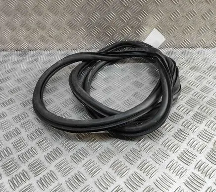 Skoda Kamiq Rubber seal front coupe door 658867365B
