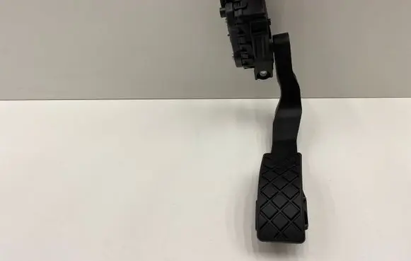 Volkswagen Phaeton Accelerator throttle pedal 3D1721503N