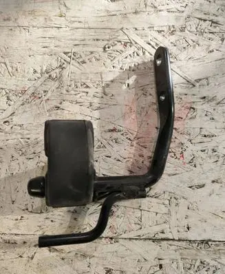 Lexus RX 450H Muffler mount bracket/holder 1736529010