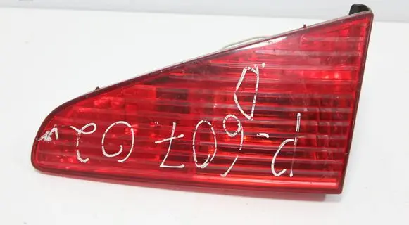 Peugeot 607 Tailgate rear/tail lights 2543D