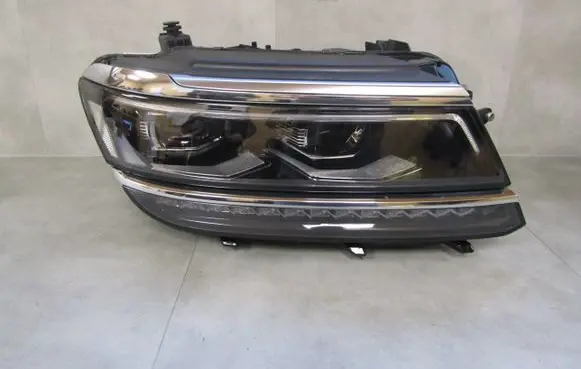 Volkswagen Tiguan Headlight/headlamp 5NB941082A 030110123600
