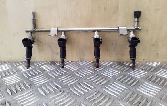 Fuel injectors set