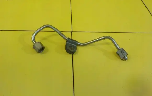 Volkswagen Tiguan Fuel line pipe PRZEWOD 16SP17