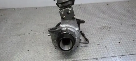 Opel Insignia A Driveshaft support bearing bracket 55570748