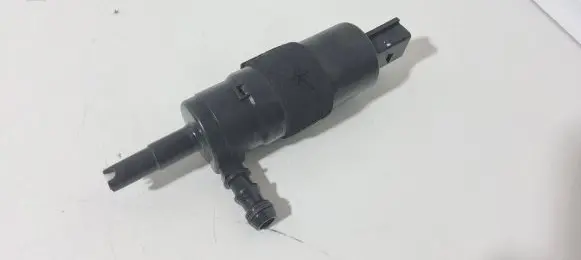 Audi A6 Allroad C6 Headlight washer pump 3B7955681 001016
