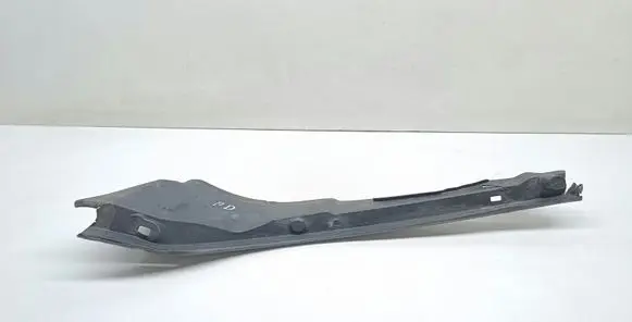 BMW 2 F46 Fender end trim 7300518 51767300518