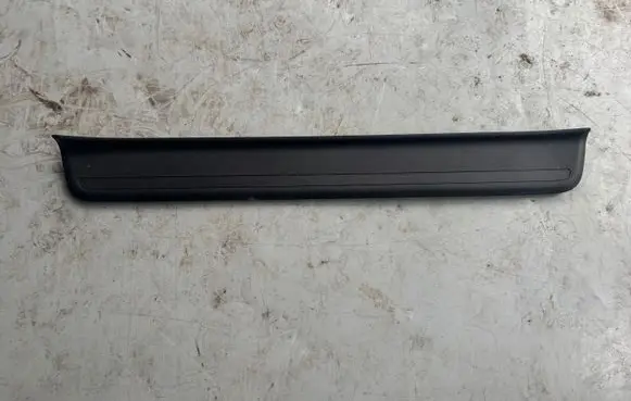 KIA EV6 Front sill trim cover 85873CV000
